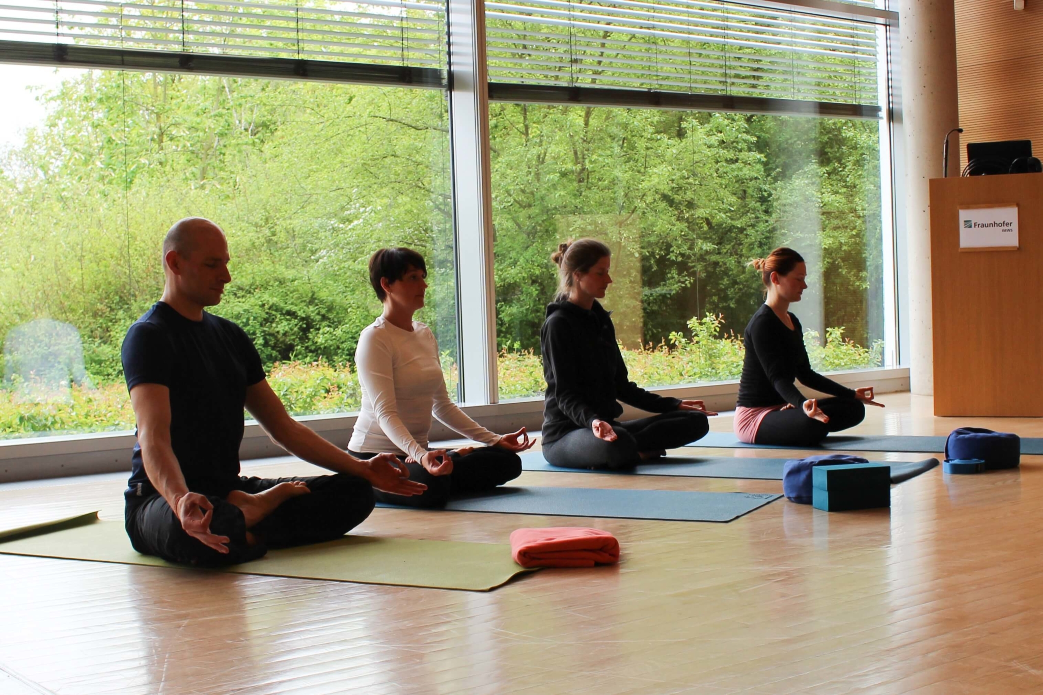 Yoga Kurse für Firmen - Das Bewegte Haus