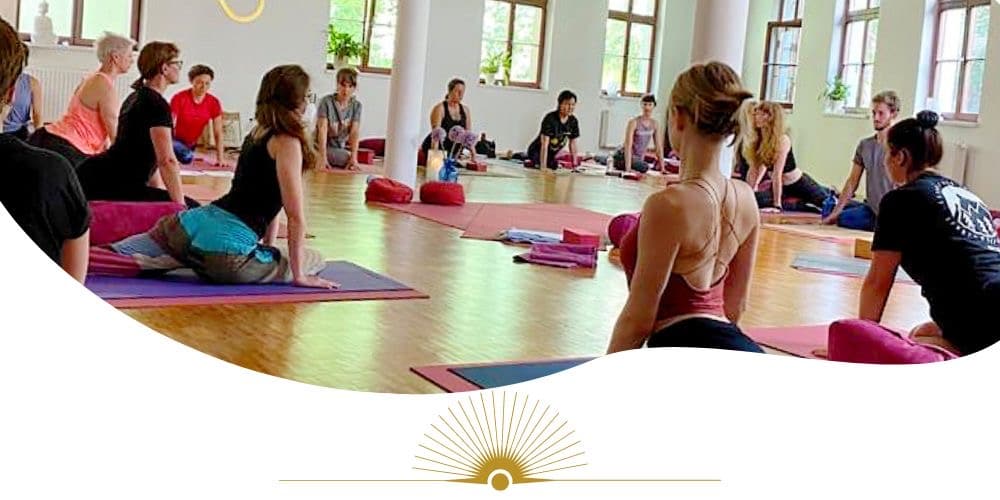 Yogalehrer Ausbildung - Das Bewegte Haus